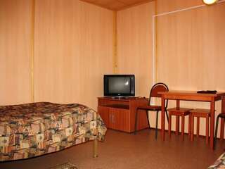 Гостиница Ботик Весково Двухместный номер с 2 двуспальными кроватями-2